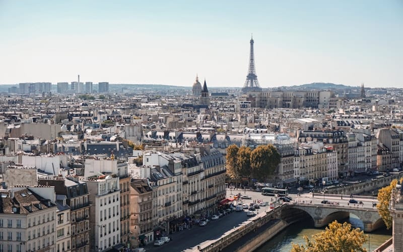 22 Amazing Things To Do In Paris For First-Timers 12 Arc De Triomphe On The Champs-Élysées