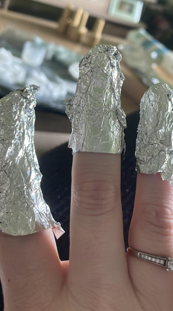 How To Remove Glitter Nail Polish Without Damage 5 Foil Wrap Nail Removal 1138X2048