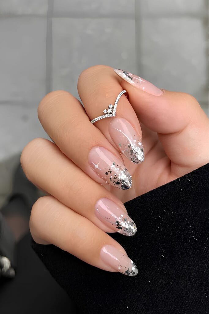 New Year'S Eve Nails: 20 Sparkly Designs For Nye 16 New Years Eve Nails 20 Sparkly Designs For Nye