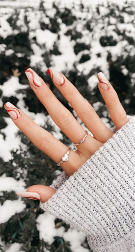 25+ Red Christmas Nails That'Ll Make You Feel Festive Af 4 Red Christmas Nails Swirls